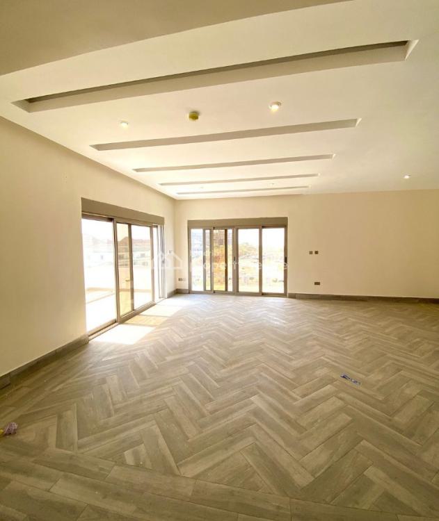 For Sale Impressive 8 Bedroom With Chandelier + Elevator To 4 Floors