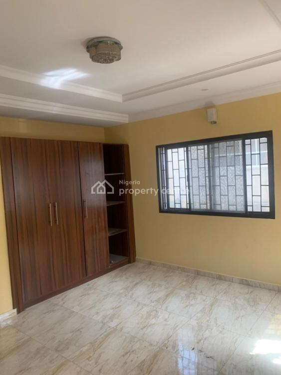 Well Renovated 3 Bedroom Flat, Ajao Estate, Anthony, Maryland, Lagos, Flat / Apartment for Rent