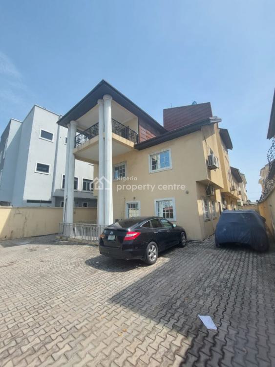 For Rent Selfserviced 1 Bedroom Mini Flat, Lekki Phase 1, Lekki, Lagos 1 Beds, 1 Baths (Ref
