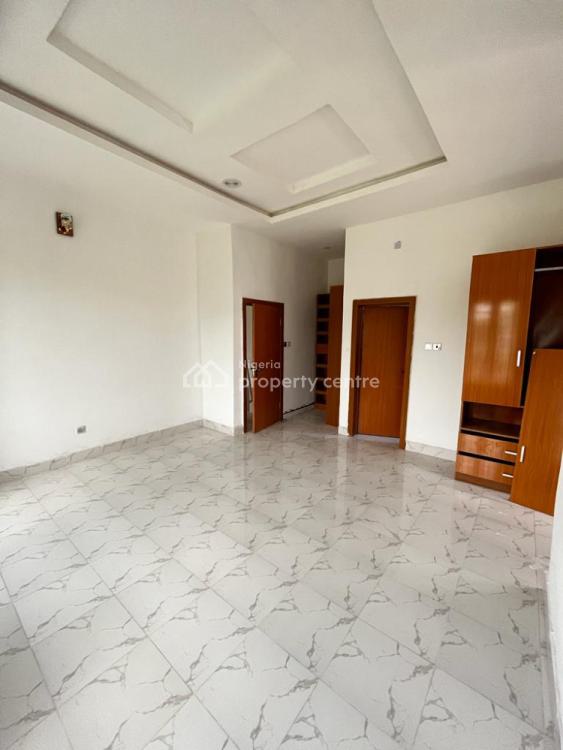 Distress 3 Bedrooms Terrace Duplex, Ikota Villa Estate,  Mega Chicken, Lekki, Lagos, Terraced Duplex for Sale
