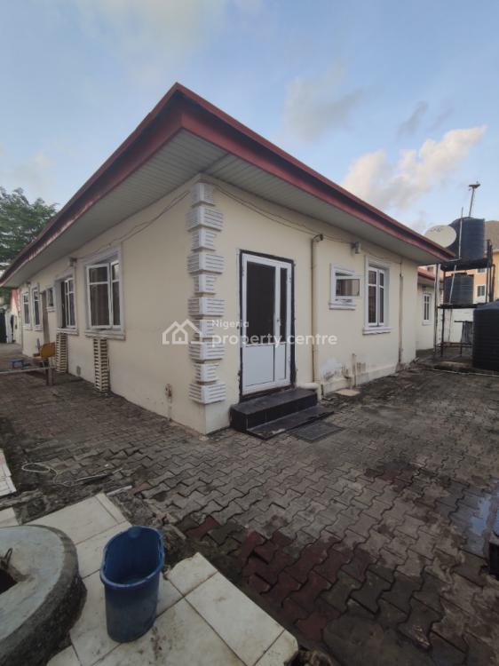 For Sale 1150sqm Land With Old Bungalow In A Commercial Zone