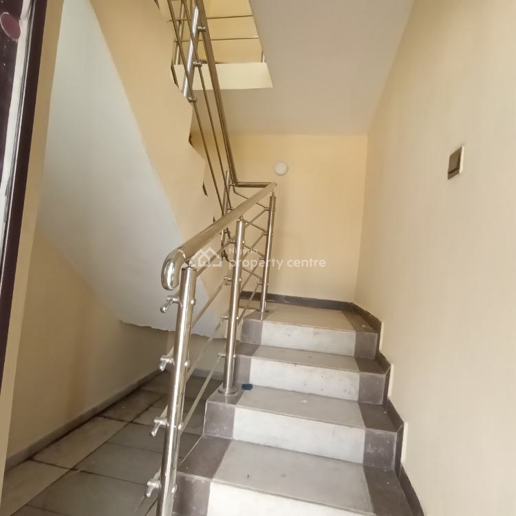 For Rent 3 Bedroom Flat Just 2 In Compound, Oakland Estate Behind