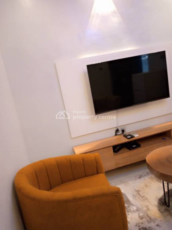 1 Bedroom Mini Flat, Onike, Yaba, Lagos, Mini Flat (room and Parlour) Short Let