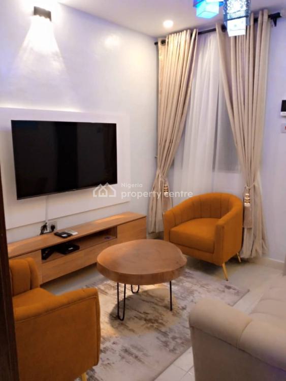 1 Bedroom Mini Flat, Onike, Yaba, Lagos, Mini Flat (room and Parlour) Short Let