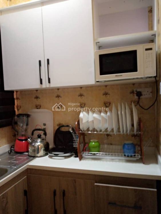 1 Bedroom Mini Flat, Onike, Yaba, Lagos, Mini Flat (room and Parlour) Short Let