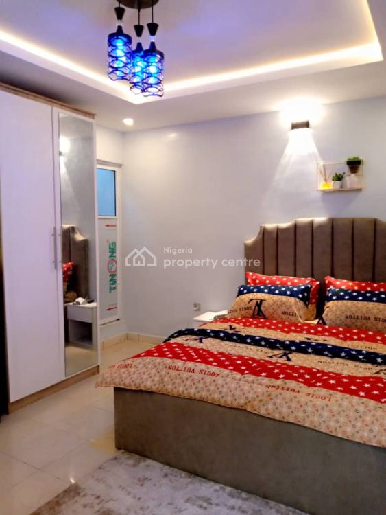 1 Bedroom Spaious Studio, Off Costom, Onike, Yaba, Lagos, Self Contain (single Rooms) Short Let