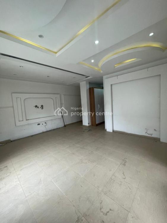 For Rent Very Nice Duplex With 2 Bq, Dolphin Estate, Ikoyi, Lagos 5