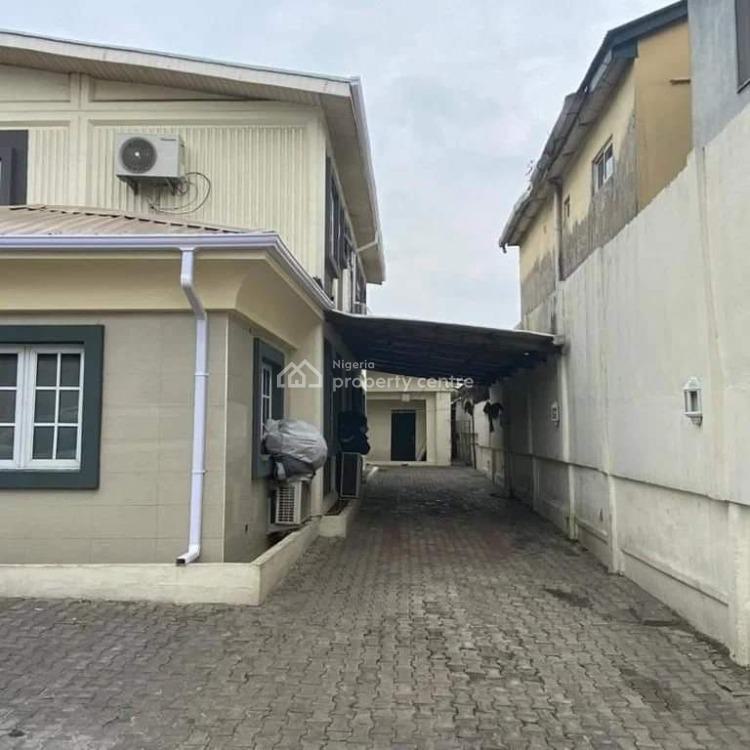 For Sale Well Maintained 4 Bedroom Semi Detached Duplex + Bq, Dolphin