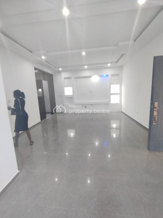 For Rent Luxury 2 Bedoom Flat, Oral Estate, Lekki Phase 2, Lekki