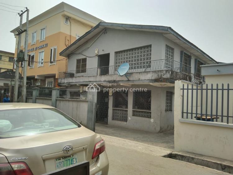 For Sale Blocks Of Flat, Ojuelegba, Surulere, Lagos 3 Beds, 3 Baths
