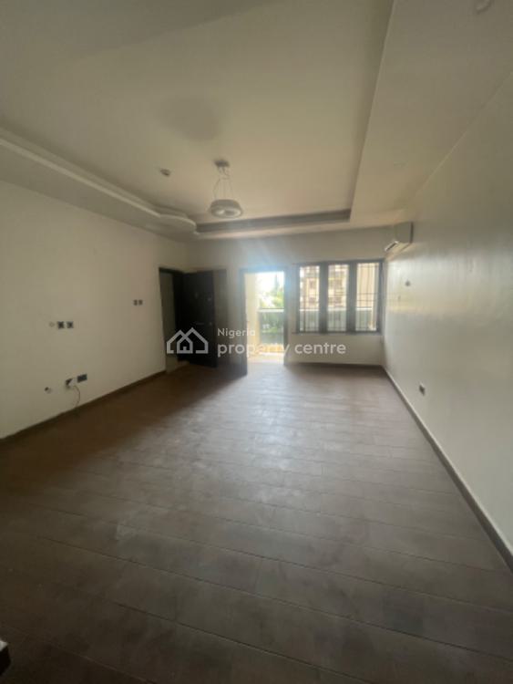 For Rent Luxury 3 Bedroom Apartment, Off Palace Road, Oniru, Victoria
