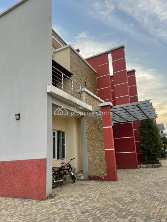 For Rent 4 Bedrooms Terraced Duplex, Gilmore, Jahi, Abuja 4 Beds, 4