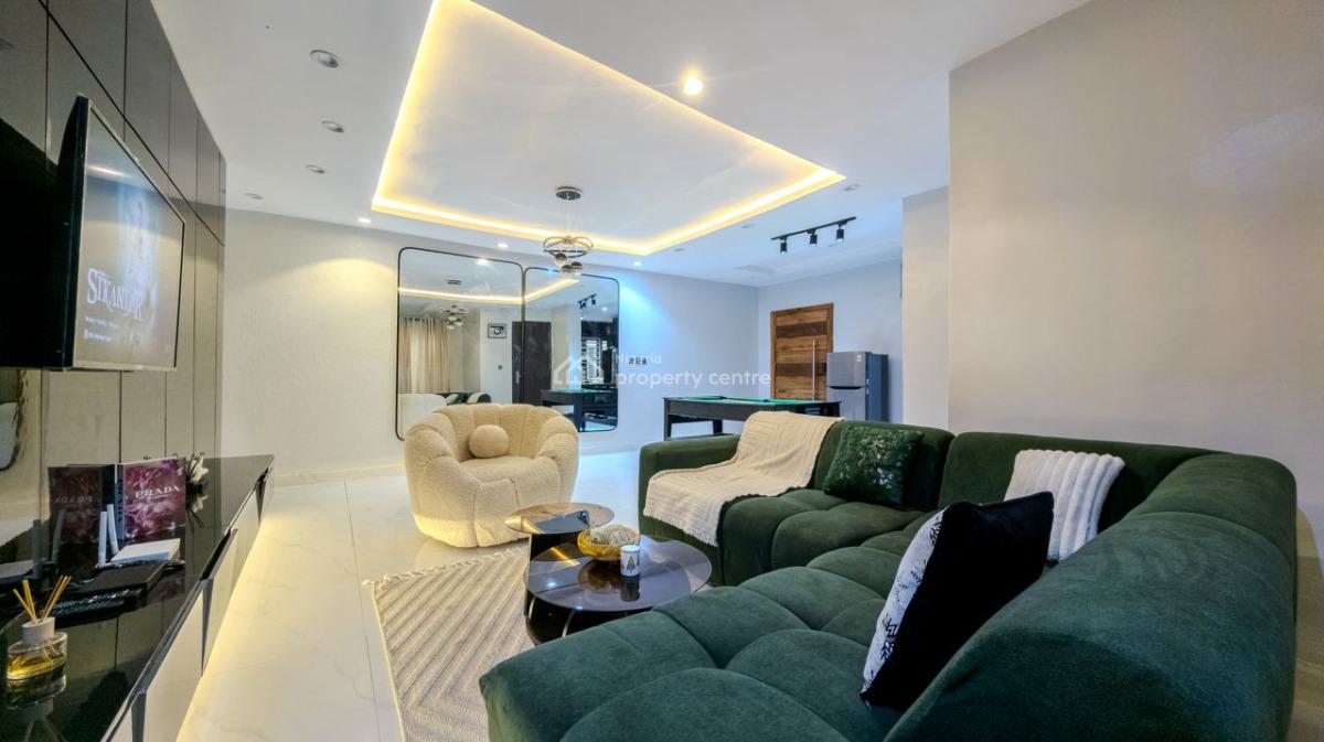 Tastefully Furnished 2 Bedroom with Swimming Pool and Gym, Akinyemi Omoyeni Street, Ikate, Lekki, Lagos, Flat / Apartment Short Let