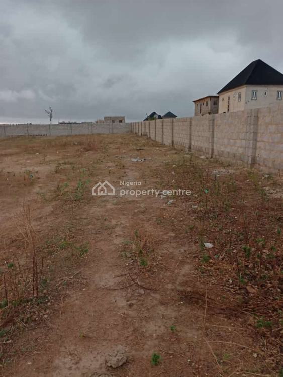 For Sale Ready To Build Estate Land, Behind Trade More Estate, Lugbe District, Abuja (Ref 1669581)