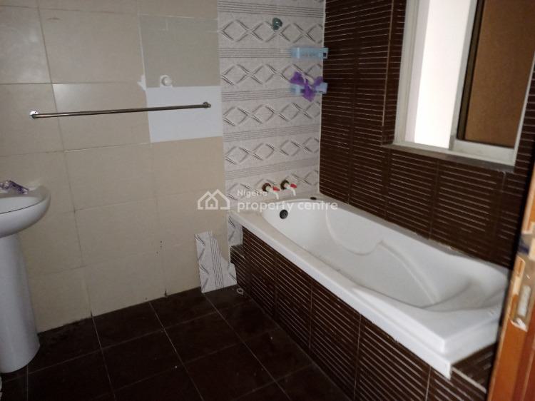 a Big Penthouse Single Room, Maruwa Bus Stop, Lekki Phase 1, Lekki, Lagos, Self Contain (single Rooms) for Rent