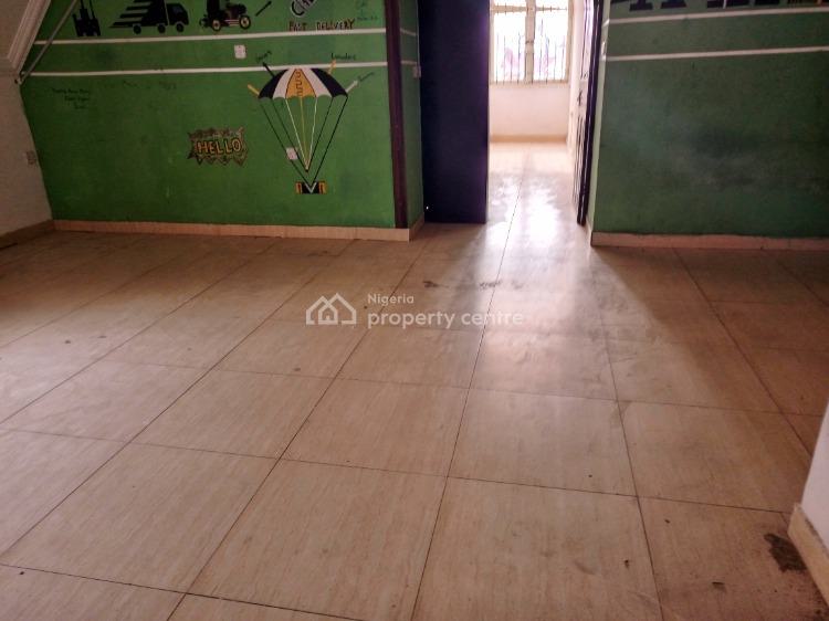 a Big Penthouse Single Room, Maruwa Bus Stop, Lekki Phase 1, Lekki, Lagos, Self Contain (single Rooms) for Rent