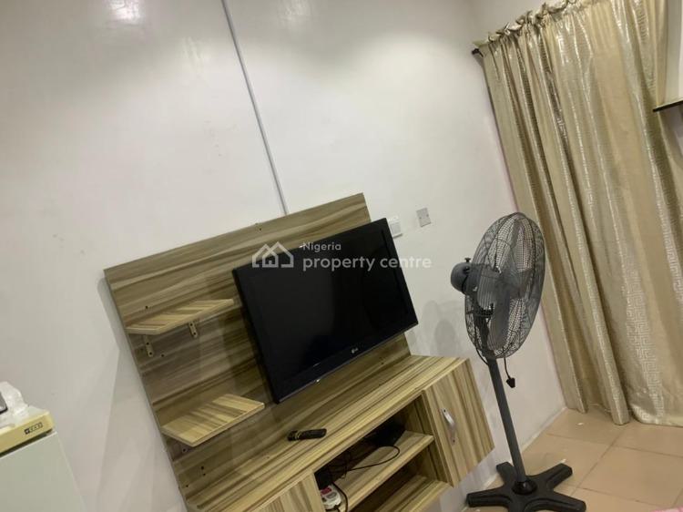 a Single Room Self Contain with Kitchen Toilet and Shower,, Off Admiralty Way, Lekki Phase 1, Lekki, Lagos, Flat / Apartment for Rent