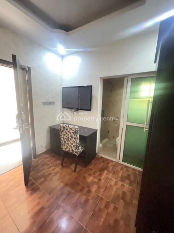 Guest House, Lekki Phase 1, Lekki, Lagos, Hotel / Guest House for Sale