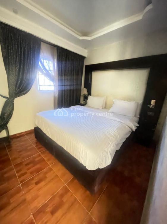 Guest House, Lekki Phase 1, Lekki, Lagos, Hotel / Guest House for Sale