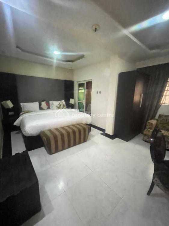Guest House, Lekki Phase 1, Lekki, Lagos, Hotel / Guest House for Sale