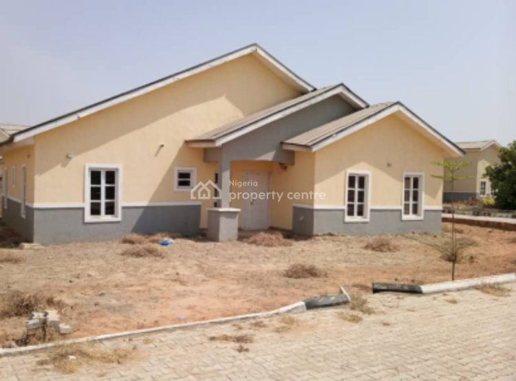 For Sale Beautiful 3 Bedrooms Bungalow, Woodhill Estate, Kuje, Abuja 3 Beds, 3 Baths (Ref