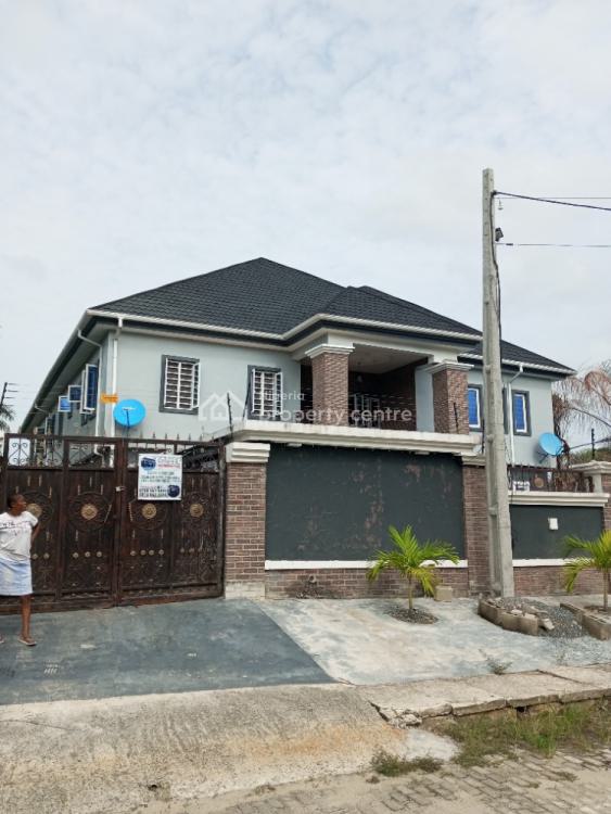 For Rent 3 Bedrooms Spacious Upstairs, Mobil Road, Ilaje, Ajah, Lagos