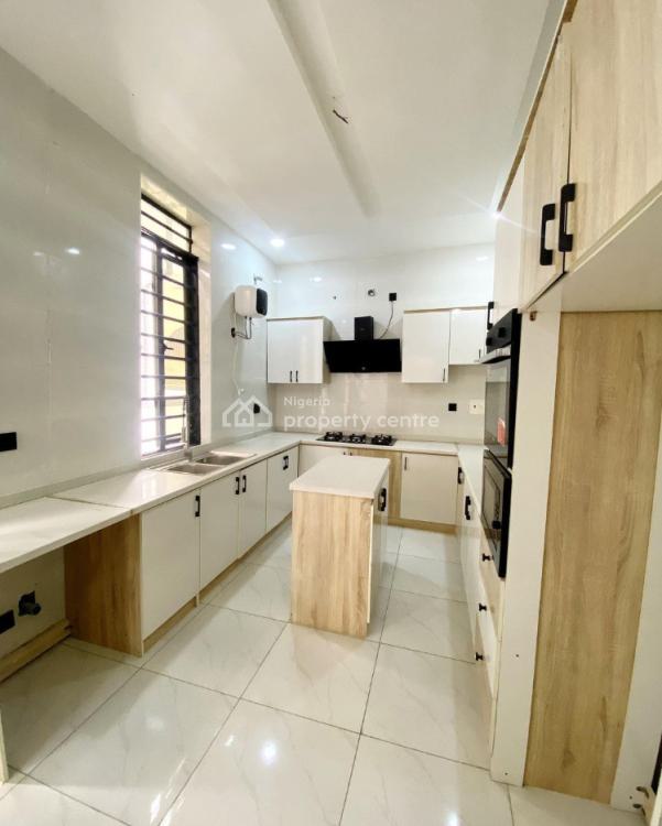 For Sale 4 Bed Fully Detached, Ajah, Lagos 4 Beds, 4 Baths Nigeria