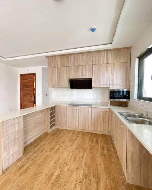 3 Bedroom Apartment, Off Admiralty Way, Lekki Phase 1, Lekki, Lagos, Flat / Apartment for Rent