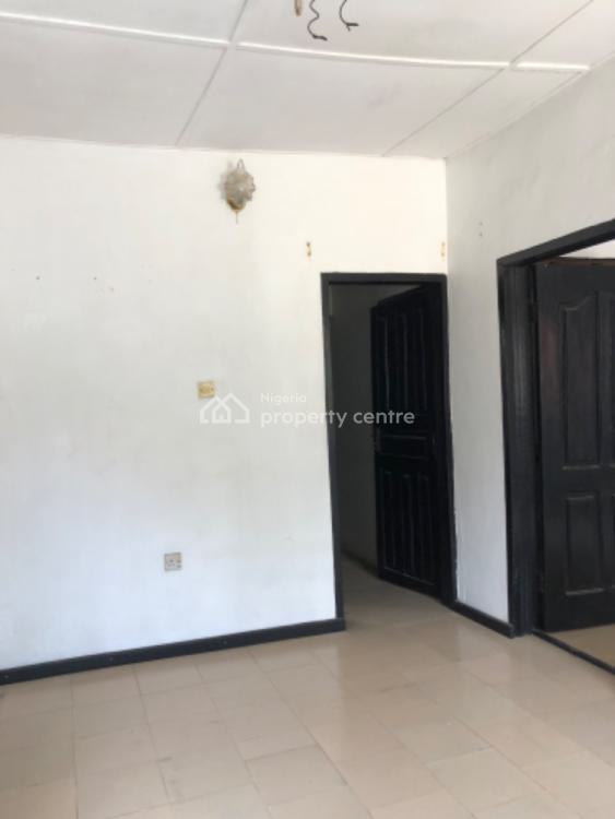 For Rent Beautiful Clean Mini Flat With 2 Toilets Available, Off Lawal