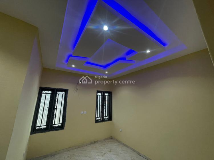 2 Bedroom Flat, Gbaga Itamaga Axis, Ikorodu, Lagos, Flat / Apartment for Rent