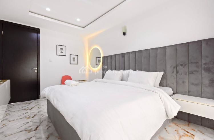 Luxury 3 Bedrooms Apartment with Ps4, Dele Ogunbowale Crescent, Close to Petrocam Filling Station, Lekki Phase 1, Lekki, Lagos, Flat / Apartment Short Let