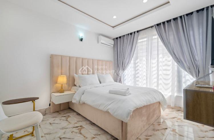 Luxury 3 Bedrooms Apartment with Ps4, Dele Ogunbowale Crescent, Close to Petrocam Filling Station, Lekki Phase 1, Lekki, Lagos, Flat / Apartment Short Let