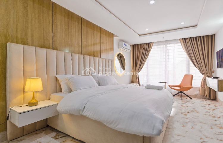 Luxury 3 Bedrooms Apartment with Ps4, Dele Ogunbowale Crescent, Close to Petrocam Filling Station, Lekki Phase 1, Lekki, Lagos, Flat / Apartment Short Let