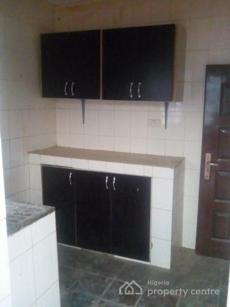 a Very Good 2 Bedroom Flat, Setraco, Gwarinpa, Abuja, Flat / Apartment for Rent