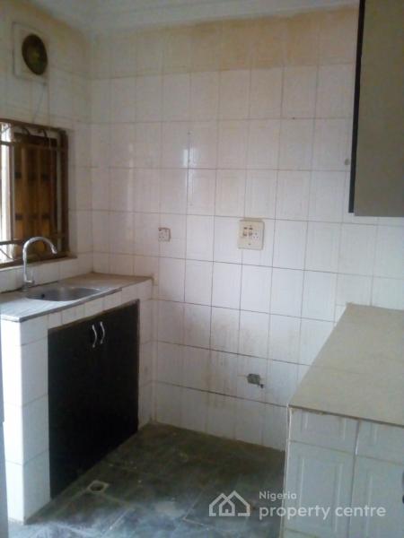 a Very Good 2 Bedroom Flat, Setraco, Gwarinpa, Abuja, Flat / Apartment for Rent