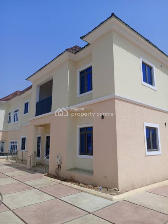 For Rent Luxury 5 Bedroom Duplex, Lugbe District, Abuja 5 Beds, 5