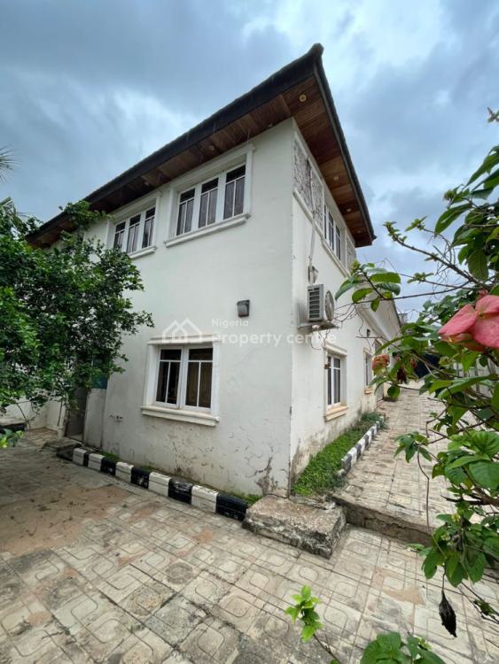 For Sale Modern 4 Bedroom Duplex With Good Facilities, Kola Lawal Street, Alao Akala Way, Akobo