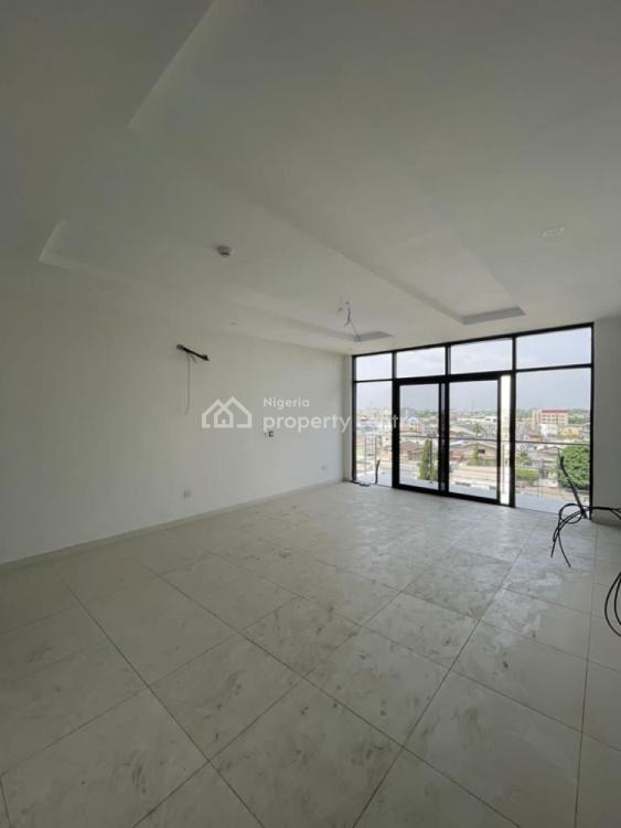 For Sale Luxury 3 Bedroom Flat With Excellent Facilities, Ikoyi