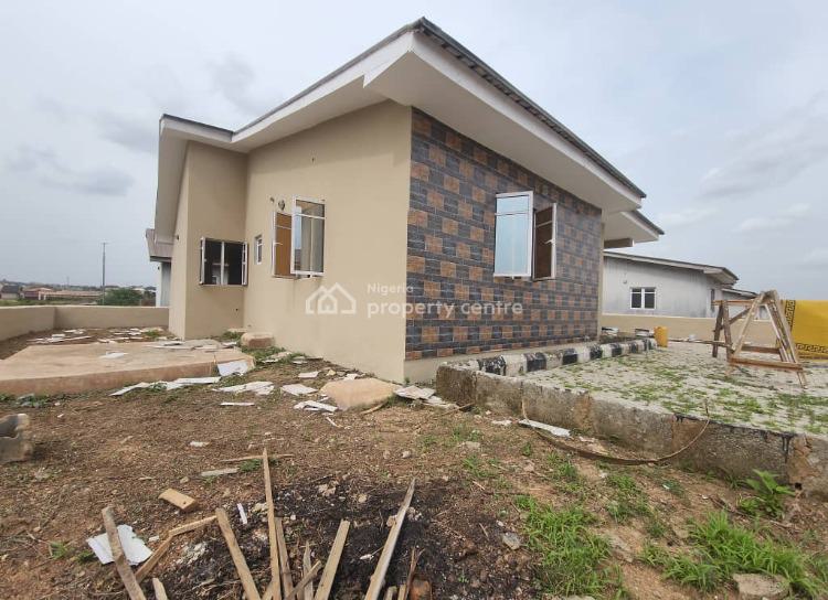 For Sale 3 Bedroom Bungalow, Alafara Area, Jericho, Ibadan, Oyo 3