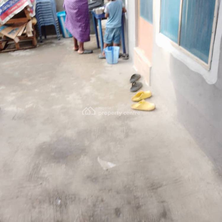 For Sale 6 Room Tenement Bungalow, Shobande Street, Ijesha, Surulere