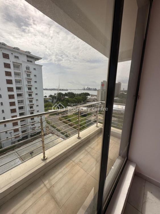 For Rent Well Finished 3 Bedroom Serviced Apartment & Bq, Victoria