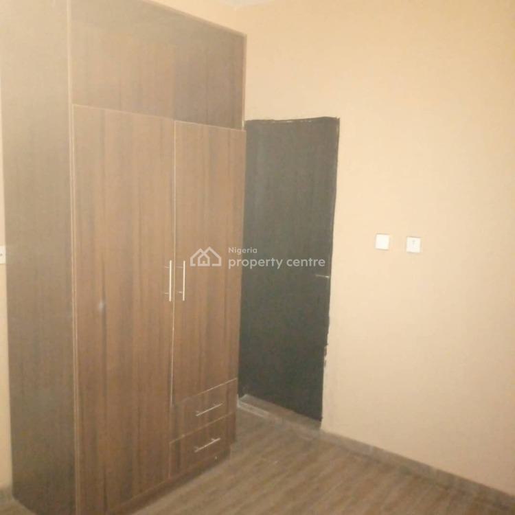 2 Bedroom Flat, Gra Phase 1, Magodo, Lagos, Flat / Apartment for Rent