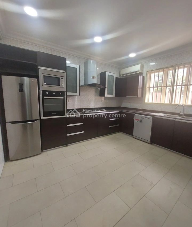For Rent 4 Bedroom Terrace House, Banana Island, Ikoyi, Lagos 4 Beds