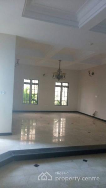 Topnotch and Fully Serviced 5 Bedrooms Duplex with Servant Quarters, Off Ahmadu Bello Way By Custom Senior Quarters Opposite Next Cash N Carry Mall, Wuse 2, Abuja, Terraced Duplex for Rent