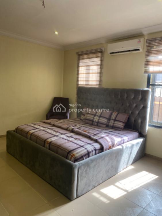 Two Bedrooms Apartment, Gra Phase 2, Magodo, Lagos, Flat / Apartment Short Let