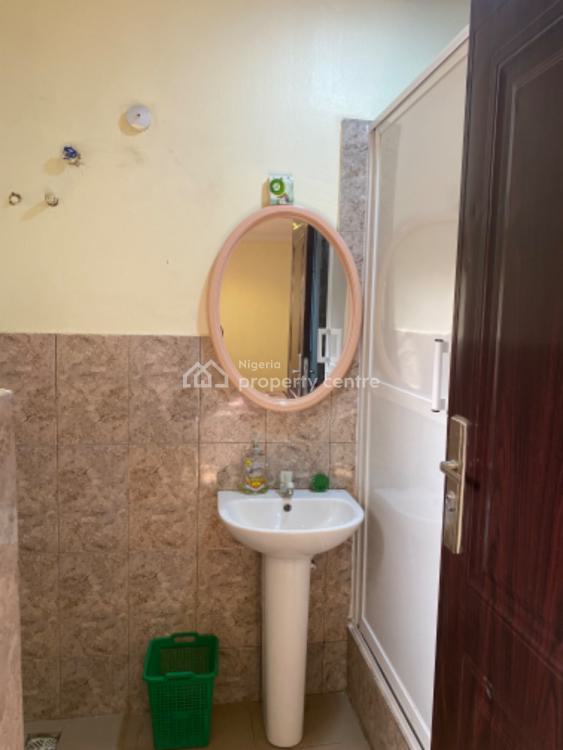 Two Bedrooms Apartment, Gra Phase 2, Magodo, Lagos, Flat / Apartment Short Let
