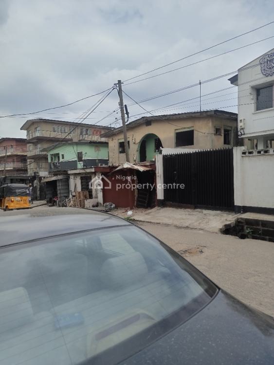 For Sale Block Of Flats On 360sqm, Ajose Street, Mende, Maryland
