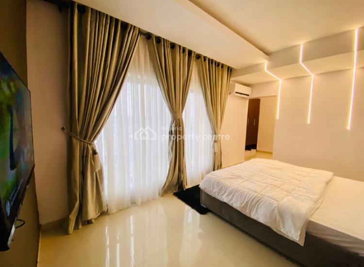 2 Bedroom Luxury Apartment, Qmb Road, Lekki Phase 1, Lekki, Lagos, Flat / Apartment Short Let