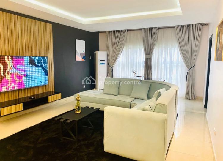 2 Bedroom Luxury Apartment, Qmb Road, Lekki Phase 1, Lekki, Lagos, Flat / Apartment Short Let