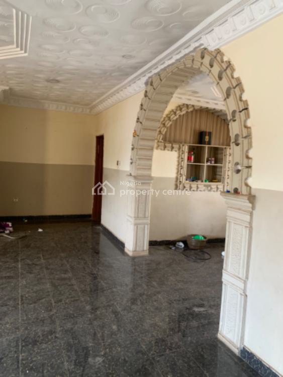 Modern 3 Bedrooms Flat, Alegogo Estate, Akobo, Ibadan, Oyo, Flat / Apartment for Rent